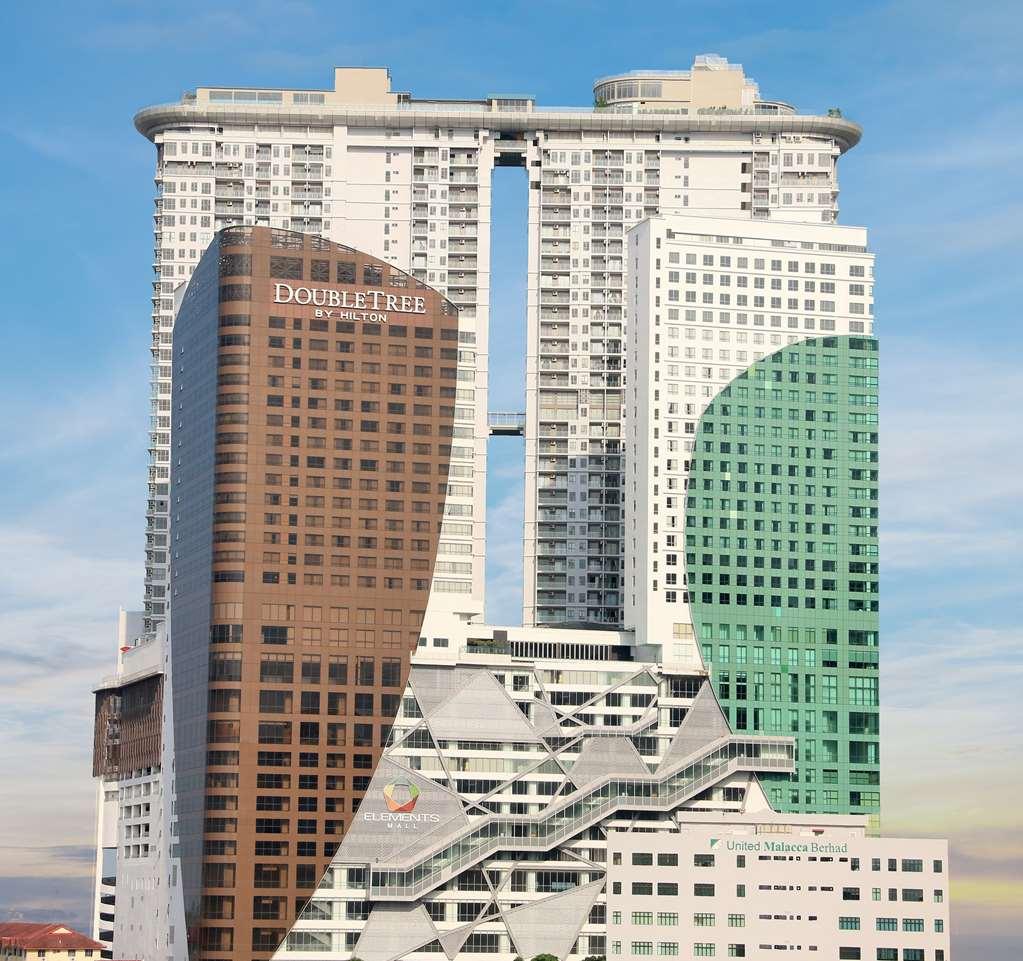 Hotel Doubletree By Hilton Melaka Exterior foto The hotel in 2015